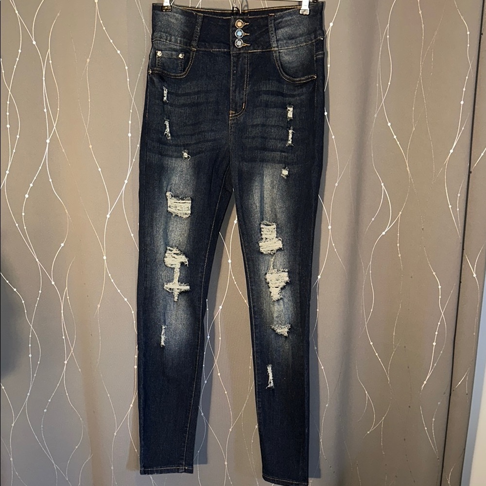 NWT Skirt BL Women’s Size 8 Trendy Distressed Skinny Jeans in Dark Blue